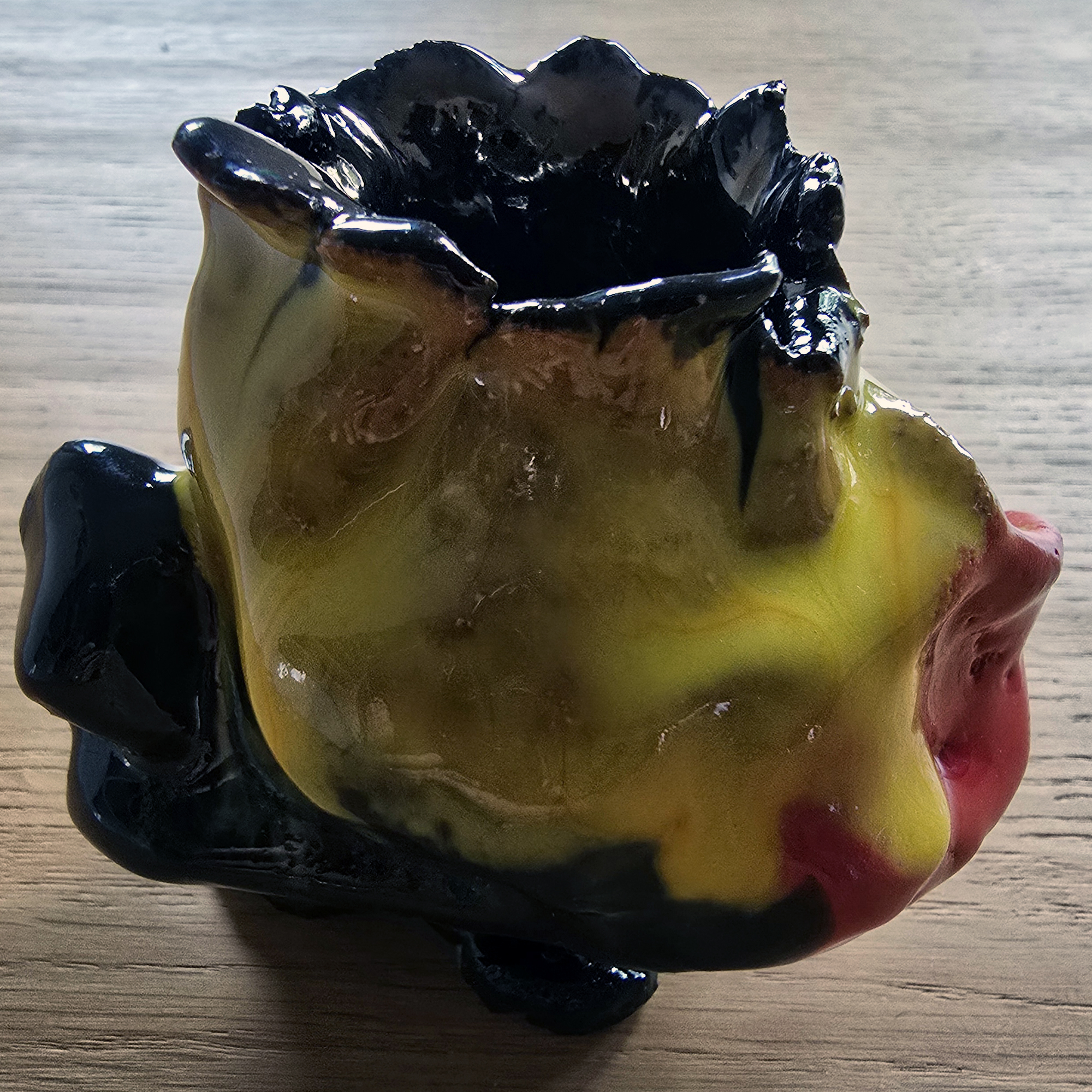 Ceramic sculpture by Chiara Passa