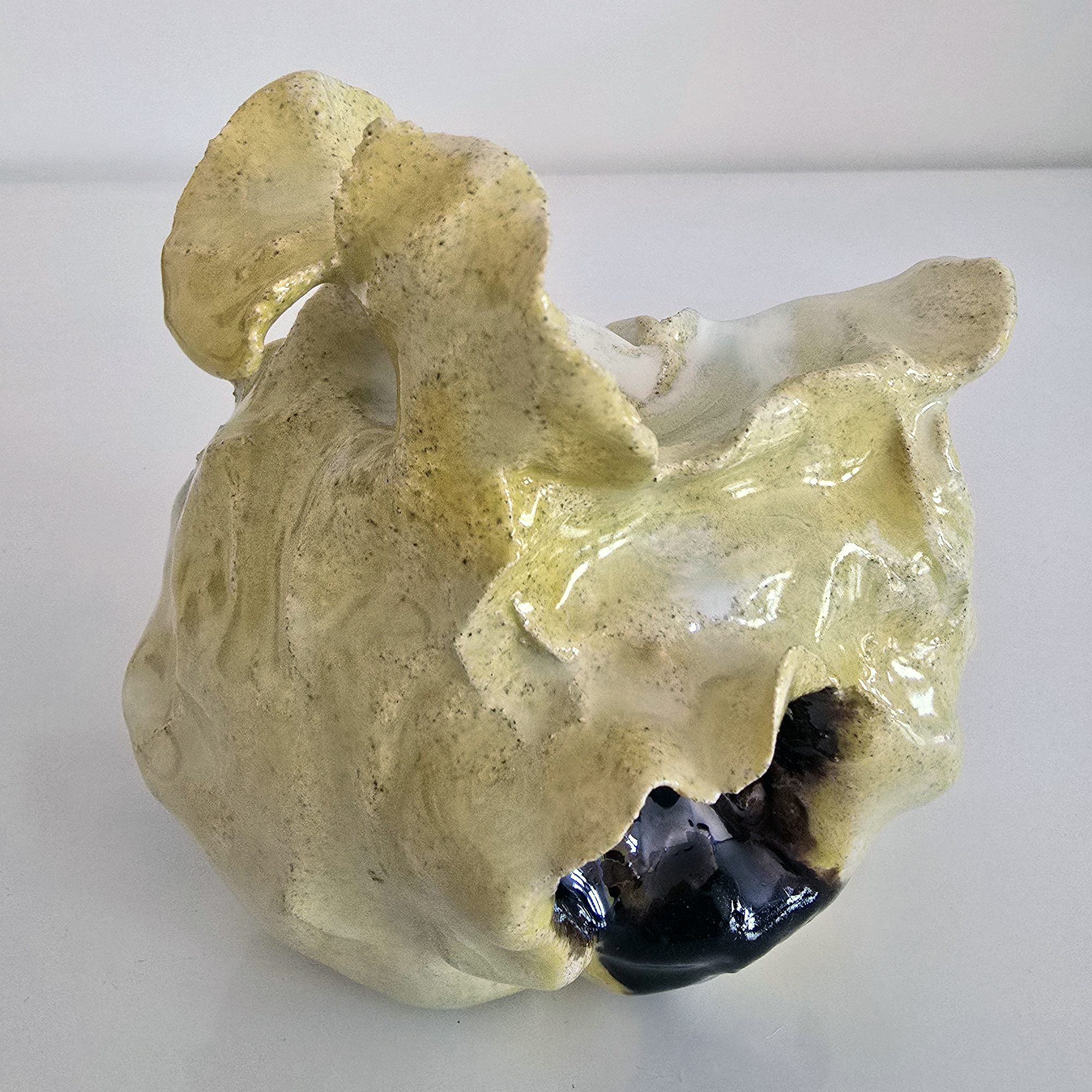 Ceramic sculpture by Chiara Passa